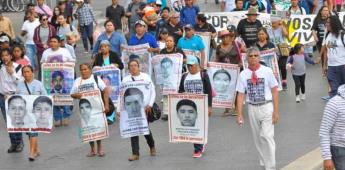 Anuncian que perseguirá a funcionarios negligentes en caso Ayotzinapa Anuncian que perseguirá a funcionarios negligentes en caso Ayotzinapa