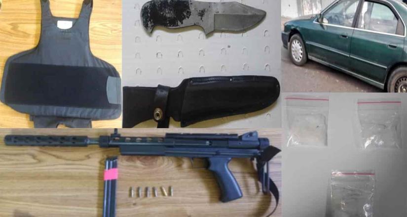 Policía Municipal apresa a cuatro con fusil y droga Policía Municipal apresa a cuatro con fusil y droga