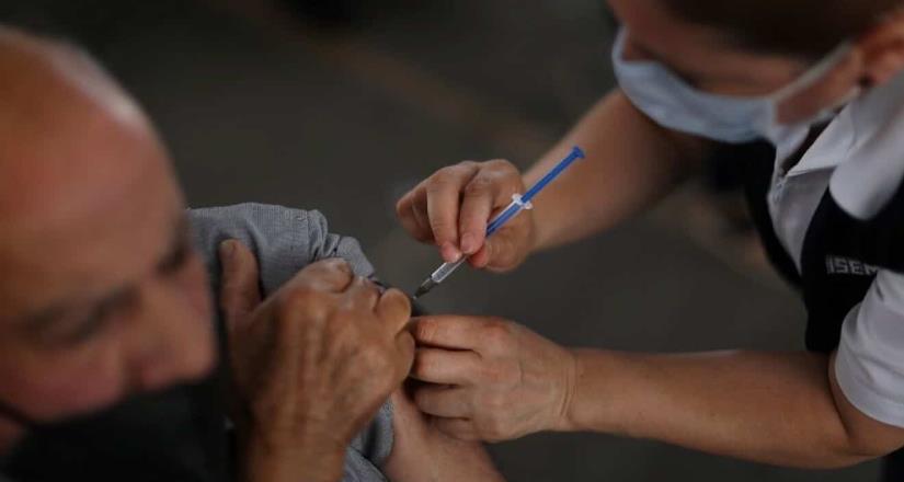 Con 70 mil Dosis extra inició la vacunación contra Covid-19 en Adultos mayores en Tijuana