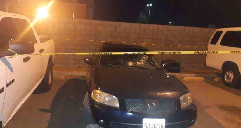 Localiza la FGE vehículo con impactos de bala y dos armas de fuego en Tecate Localiza la FGE vehículo con impactos de bala y dos armas de fuego en Tecate