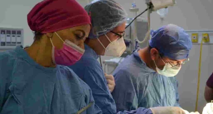 Felicita titular del IMSS Baja California a personal médico en su día Felicita titular del IMSS Baja California a personal médico en su día