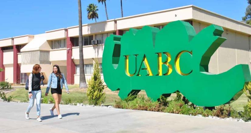 Convoca UABC a integrar el Consejo Ciudadano del Sistema Universitario de Radio y Televisión Digital Convoca UABC a integrar el Consejo Ciudadano del Sistema Universitario de Radio y Televisión Digital