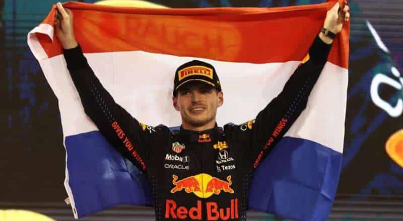 Max Verstappen gana el campeonato El Gran Premio de Abu Dabi en la última vuelta