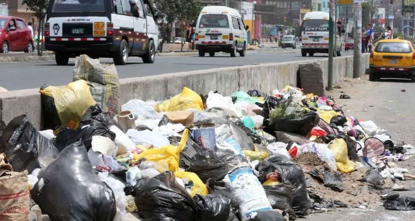Graves daños al medio ambiente por basura diaria, dice especialista