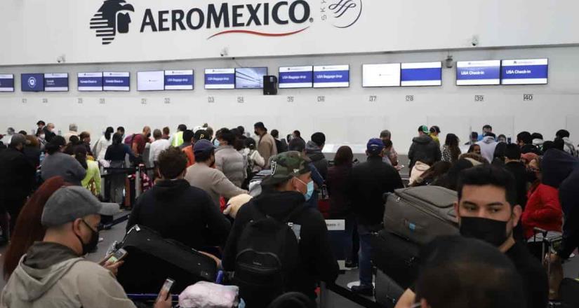 Suman 50 vuelos cancelados en AICM tras contagios entre personal
