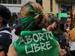 Mujer obtiene en Cancún amparo federal para acceder al aborto.