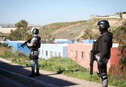 Hallazgo de persona calcinada dentro de un vehículo en la carretera Antigua Tijuana a Tecate