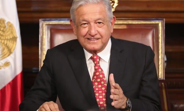 López Obrador celebra resultados de la revocación de mandato.