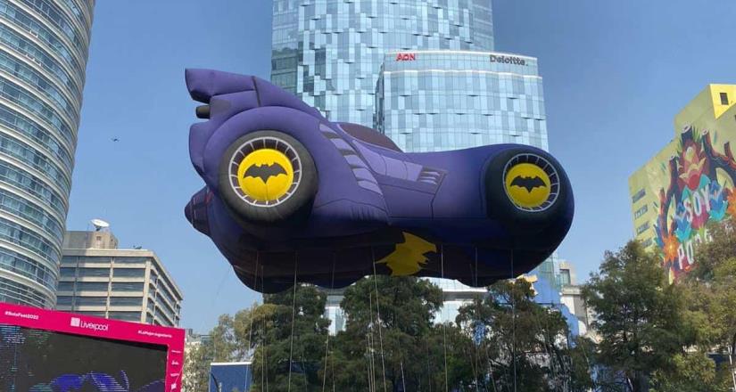 ¡Bam, el fiel vehículo de Batman, llegó a las calles de la CDMX como parte de Bolo Fest 2022!