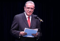 Tego Calderón presenta La Receta