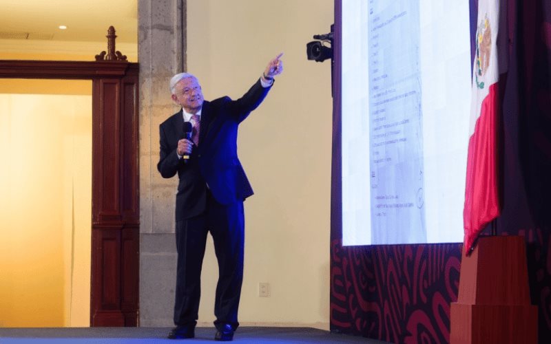 AMLO celebra aprobación de la reforma al Poder Judicial en el Senado de la República