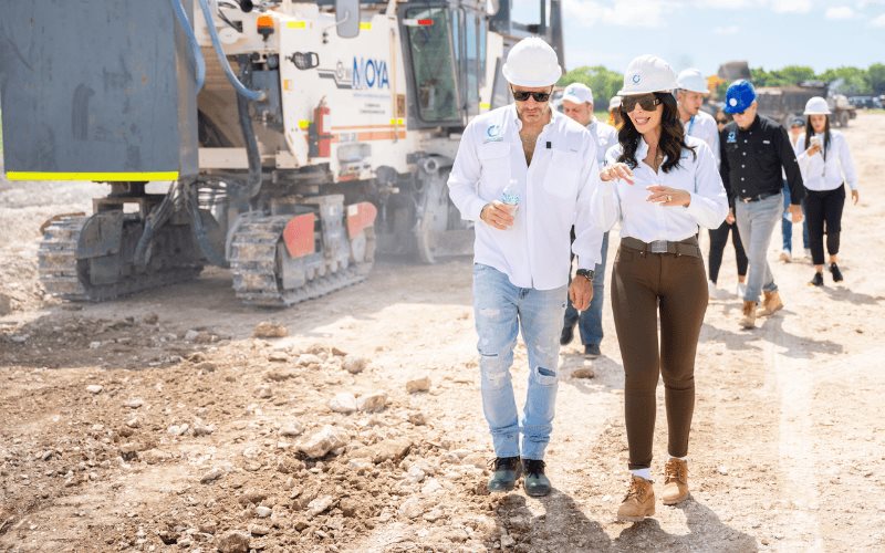 Julián Gil construirá casas en Punta Cana con la Arq. Yermys Peña Julián Gil construirá casas en Punta Cana con la Arq. Yermys Peña