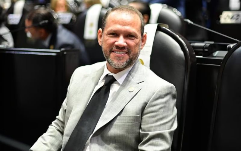 Daniel Barreda asegura que fue retenido para ausentarse en sesión de reforma judicial