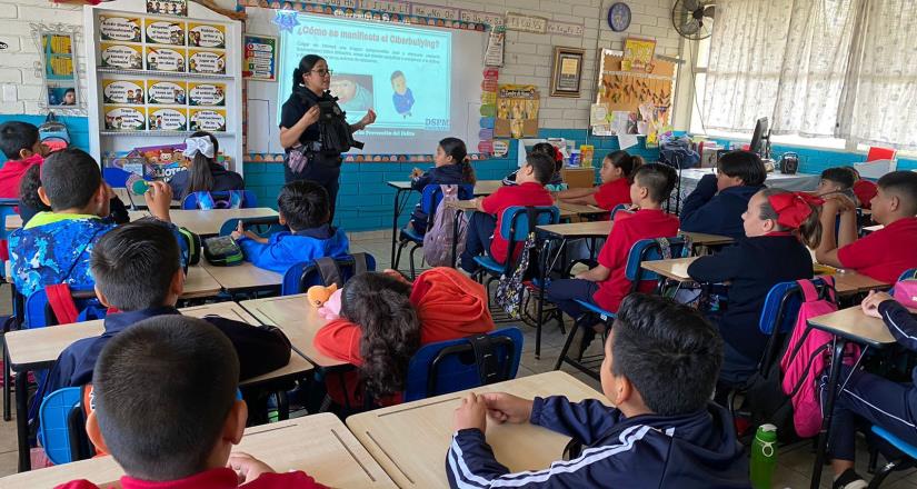 Lleva a cabo la DSPM pláticas de ciberbullying para alumnos de primaria