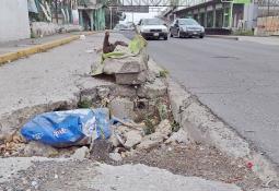 Fachada del Hotel Las Brisas de Acapulco fue afectada por John