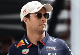 Checo Pérez reacciona a los rumores de su retiro