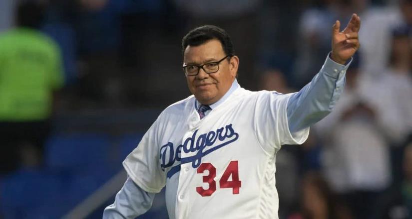 Rumores de muerte de Fernando Valenzuela son falsos; sigue grave