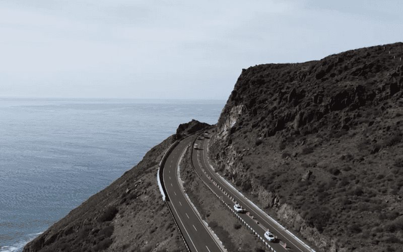 Turistas estadounidenses fueron atacados en la carretera escénica