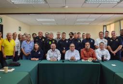 Apoya DIF a familias afectadas por incendio en la Rosas Magallón y Ampliación Aguajito Apoya DIF a familias afectadas por incendio en la Rosas Magallón y Ampliación Aguajito