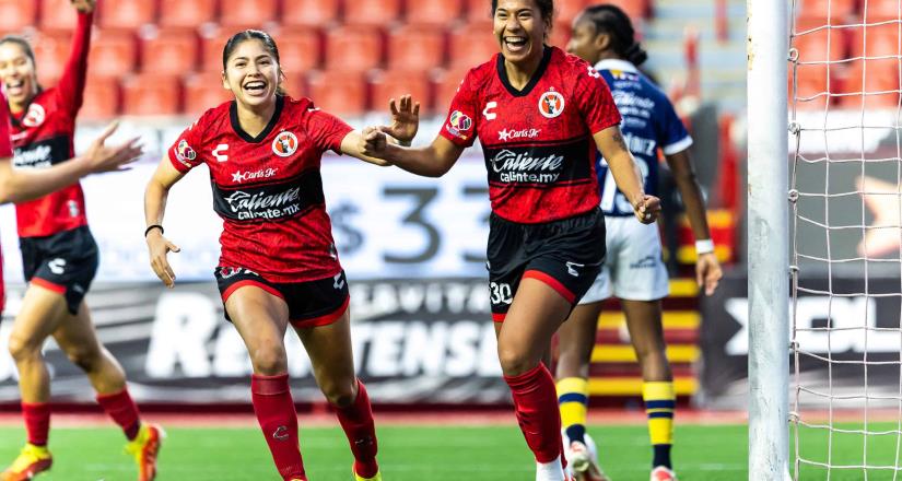 Goleada perrísima en el estadio Caliente