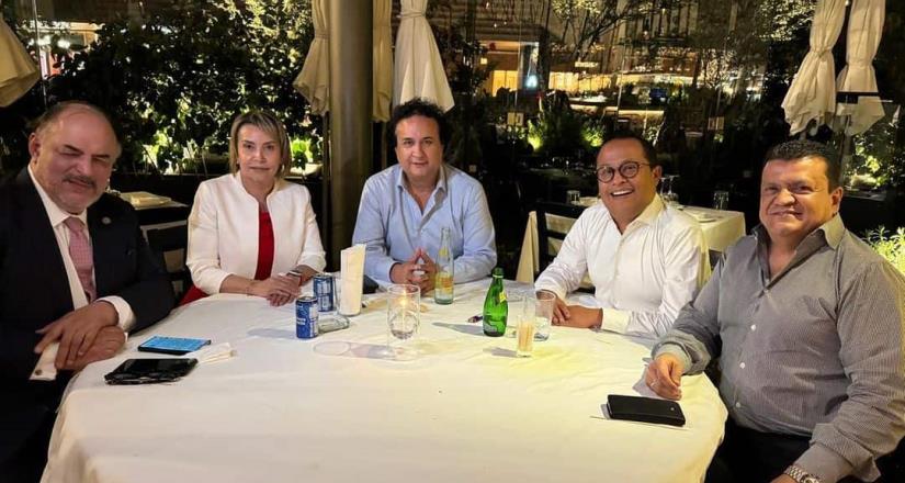 Gabriel Portilla se reúne con miembros de Movimiento Ciudadano