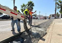 Concientiza EMV Tijuana sobre el cáncer de mama con "La Pasarela por la Vida"