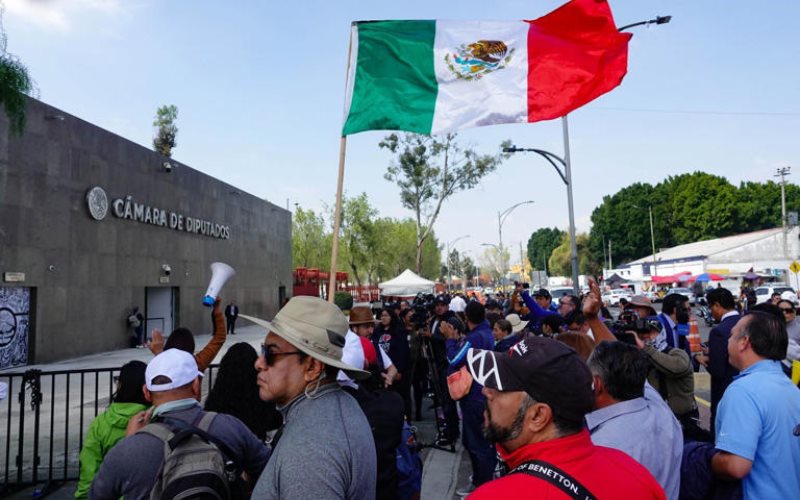 Acuerdan trabajadores del Poder Judicial mesas de diálogo con Monreal