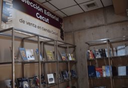 Se suman Rotarios a donación de mochilas y útiles escolares