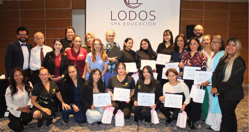 Egresa de Lodos Spa Educación primer Grupo de Profesionales en Dermocosmética Corporal y Facial