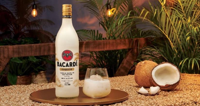 El licor de crema de coco que será tu favorito para la sobremesa