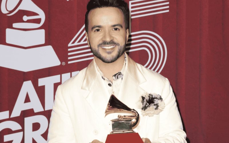 Luis Fonsi celebra logros monumentales: merecedor del Latin Grammy 2024 y nominación al Grammy