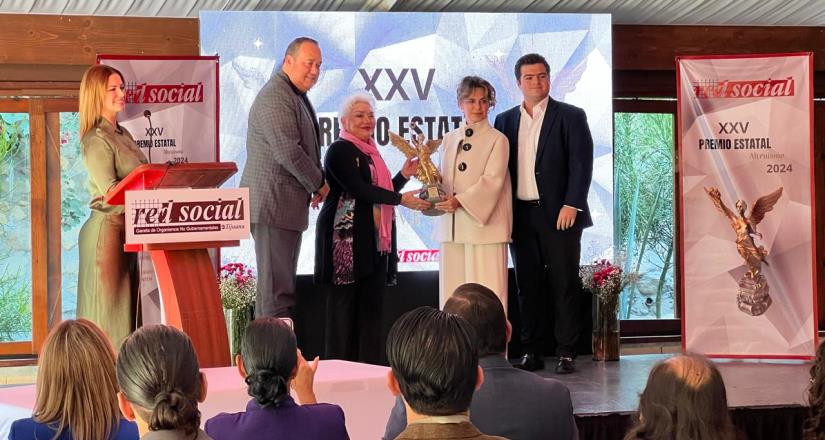 Reconocen la vocación social durante el "XXV Premio Estatal al Altruismo 2024"