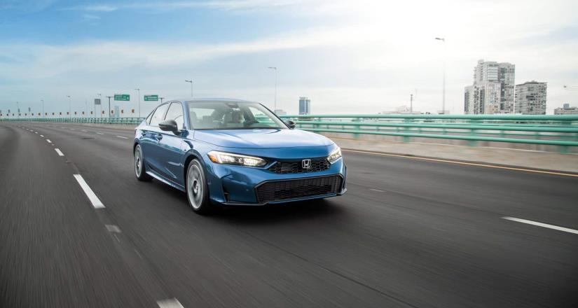 Honda Civic Hybrid 2025, finalista al North American Car of the Year