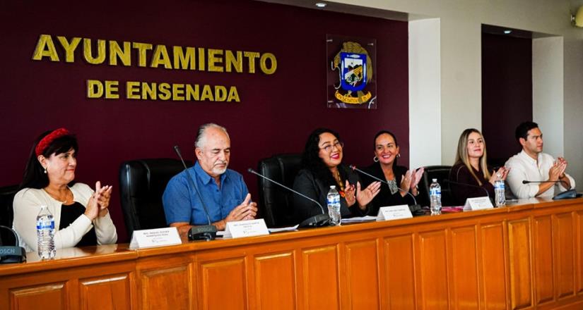 Imparte IEE Curso sobre Derechos Políticos de las Poblaciones Indígenas