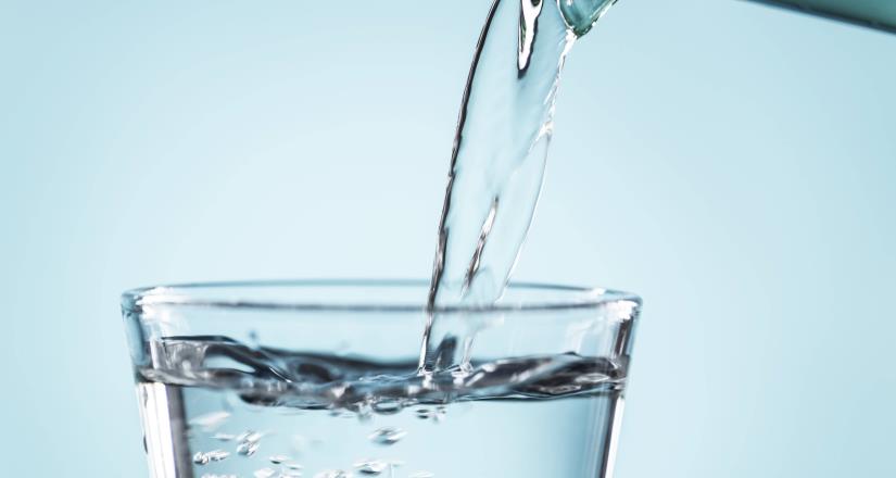 6 beneficios del agua filtrada que no conocías: salud, ahorro y cuidado del medioambiente