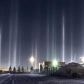 Pilares de luz en Alberta, Canadá