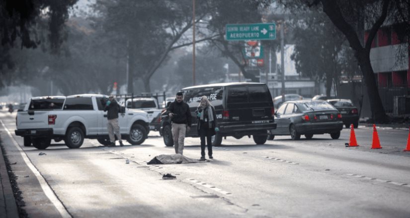 Hombre muere atropellado; el responsable se escapa del lugar