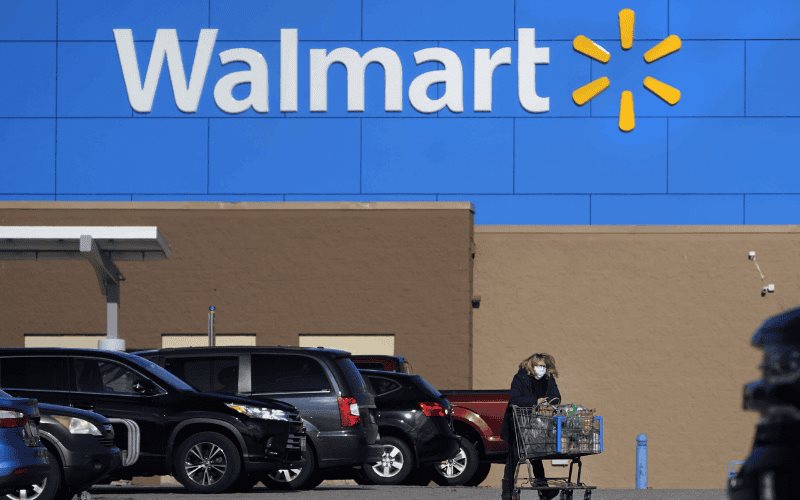 Walmart elimina políticas progresistas y protege a niños de contenido inapropiado