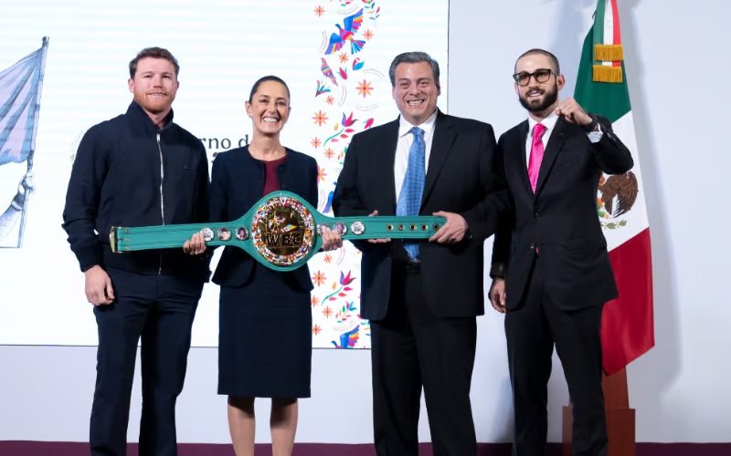 Sheinbaum anuncia clase de box más grande del mundo; Canelo Álvarez difundirá este evento deportivo