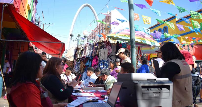 Llevan programas sociales federales a la Plaza Santa Cecilia: Ruiz Uribe.