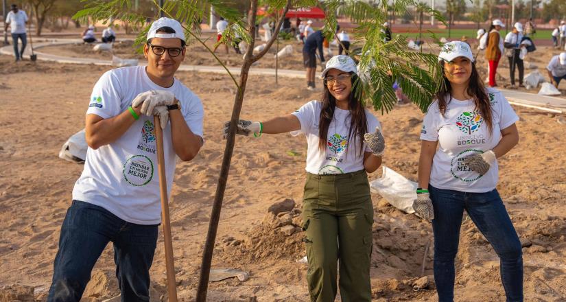 Reforestan 500 árboles en el Centro Deportivo Municipal "El Piojillo"