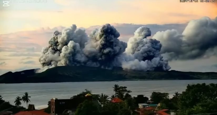 Volcán Taal emitió cenizas y alertó a las autoridades