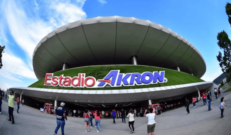 Estadio Akron es sancionado con veto tras incidente de apuñalamiento en el Clásico Tapatío