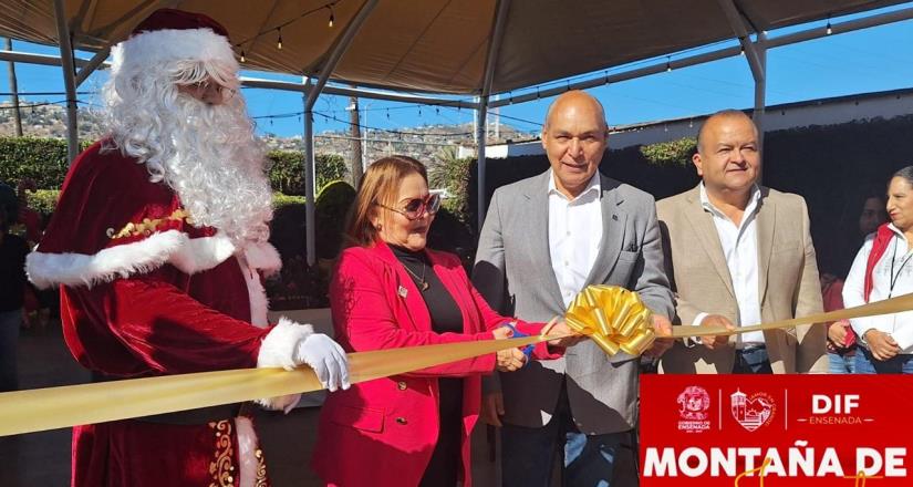 Participan empresarios en la "Montaña de Juguetes" de DIF Municipal