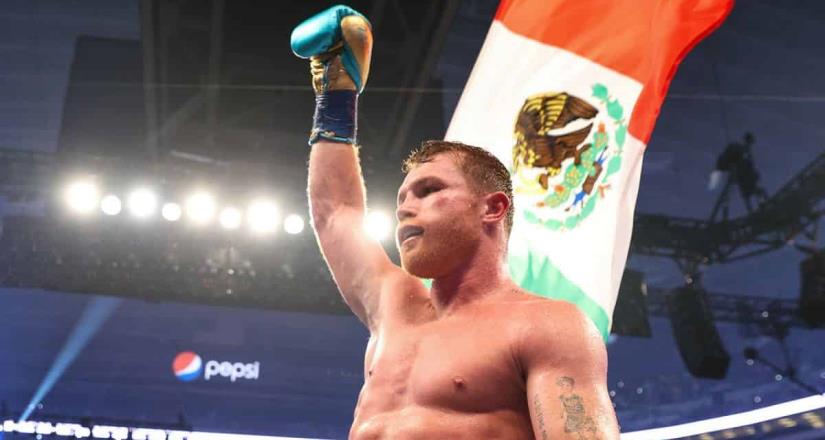 Canelo Álvarez inaugura su primera taquería en San Diego