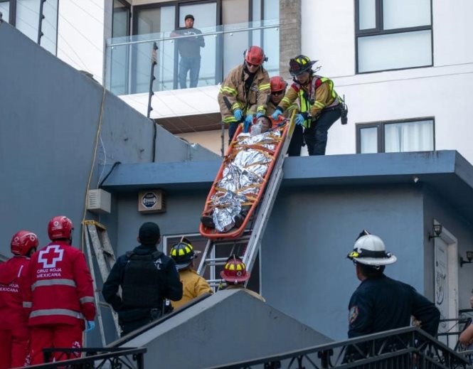 Menor de edad se electrocuta mientras trabaja en la Zona Centro