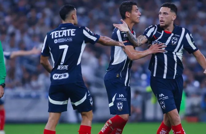 Rayados aplasta a San Luis y clasifica a la Final de la Liga MX