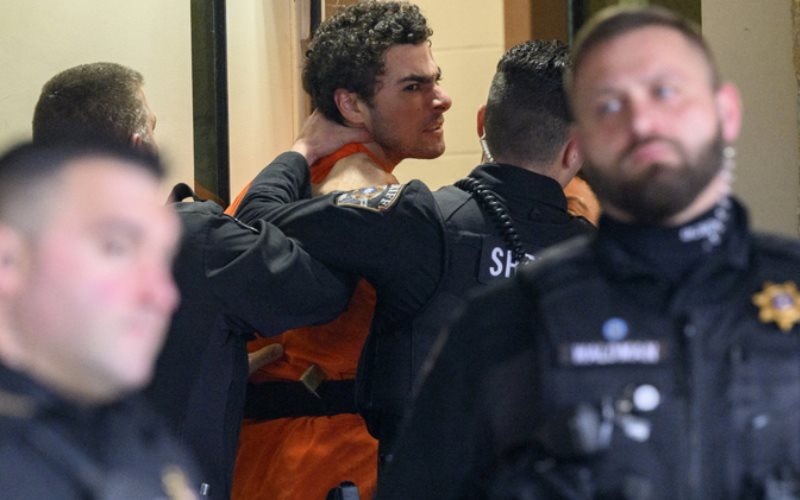 Luigi Mangione recibe donaciones para defenderse por el caso del homicidio de Brian Thompson Luigi Mangione recibe donaciones para defenderse por el caso del homicidio de Brian Thompson