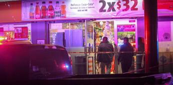 Hombre es asesinado dentro de un Oxxo en la colonia Zermeño