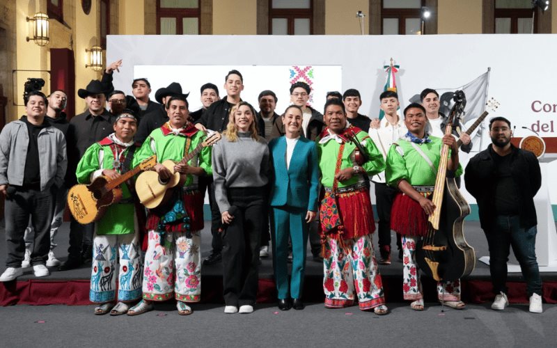 Sheinbaum presenta el Himno Migrante en homenaje a las y los paisanos que viven en Estados Unidos